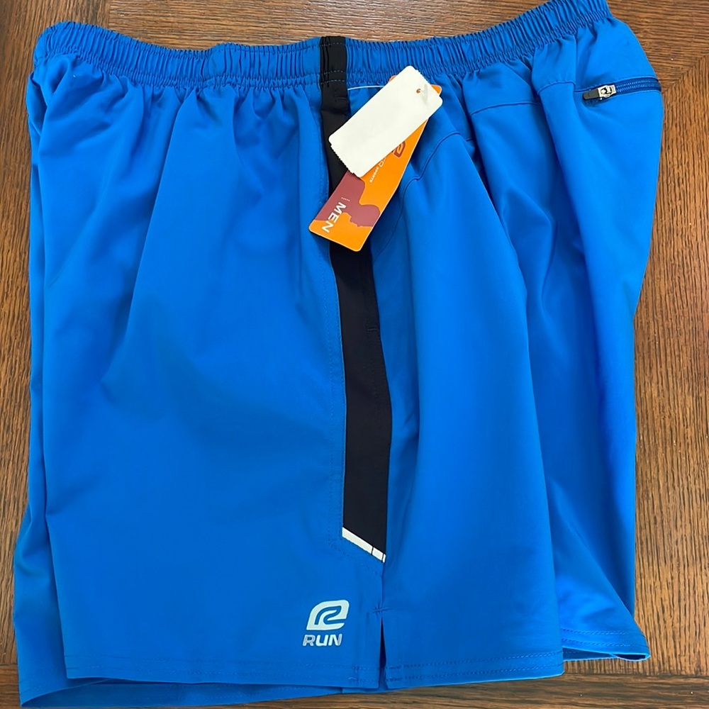 NWT  Roadrunner Sport Shorts Size XL